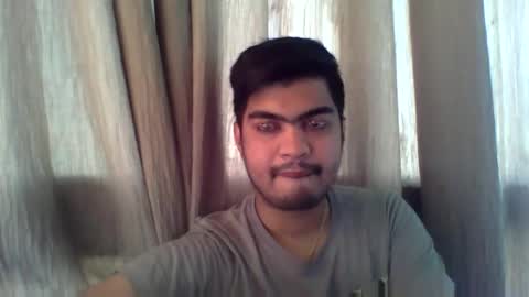 Snapshot of slavesj18 chatting on January 10, 4:36 am Add me on hangout sjcool1998 online show from January 10, 4:36 am