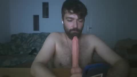 Snapshot of slavic_sword chatting on June 5, 10:37 pm slavic_sword online show from June 5, 10:37 pm