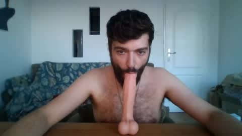 Snapshot of slavic_sword chatting on June 19, 6:34 pm slavic_sword online show from June 19, 6:34 pm