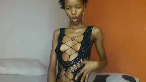 Snapshot of slaybby chatting on March 5, 4:24 pm Slaybby online show from March 5, 4:24 pm