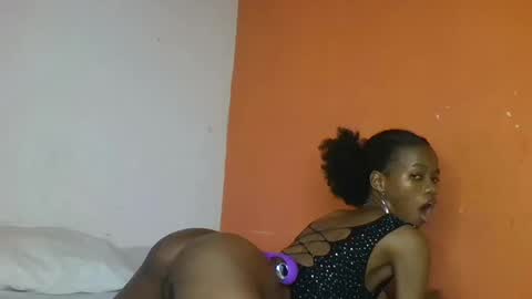 Snapshot of slaybby chatting on March 5, 10:32 pm Slaybby online show from March 5, 10:32 pm