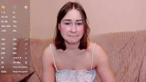 Alice online show from April 29, 3:38 pm