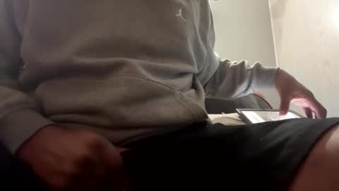 Snapshot of slick2285 chatting on October 21, 7:42 am slick2285 online show from October 21, 7:42 am