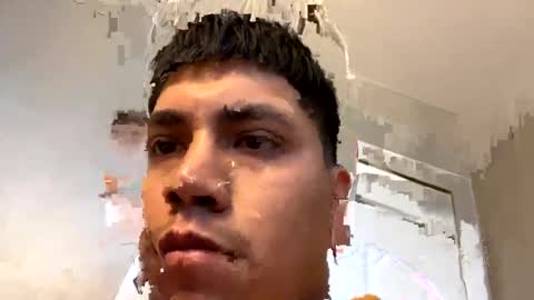 Snapshot of slickbadboy chatting on February 17, 4:59 pm slickbadboy online show from February 17, 4:59 pm