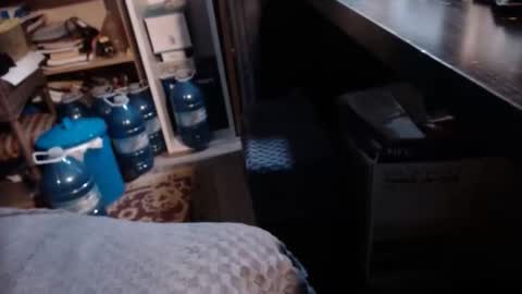 sliderguy699 online show from April 16, 1:45 pm