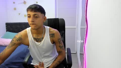 Snapshot of slim_master12 chatting on December 3, 4:58 am slim_master12 online show from December 3, 4:58 am