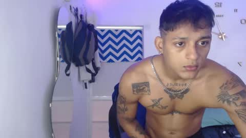 Snapshot of slim_master12 chatting on March 11, 7:03 pm slim_master12 online show from March 11, 7:03 pm