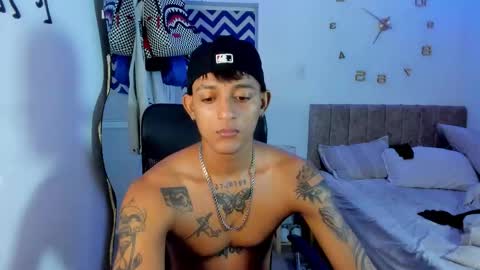 Snapshot of slim_master12 chatting on September 16, 10:11 pm slim_master12 online show from September 16, 10:11 pm