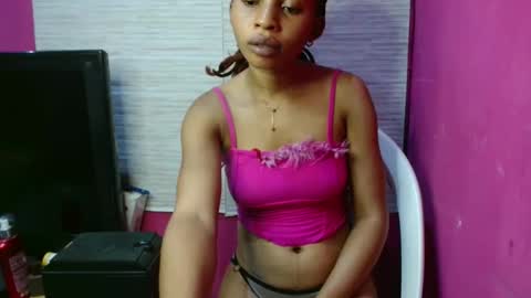 slimass31 online show from April 18, 8:09 pm