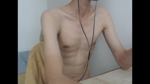 slimboner89 online show from June 13, 4:32 am
