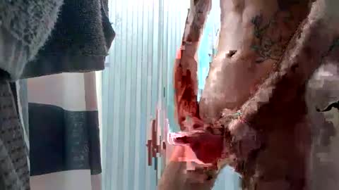 Snapshot of slimjpickin chatting on December 31, 4:14 pm slimjpickin online show from December 31, 4:14 pm