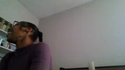 Snapshot of slimmmgooodiexoxo chatting on February 9, 7:19 pm slimmmgooodiexoxo online show from February 9, 7:19 pm