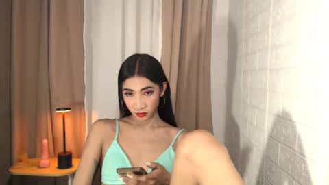 slimprettyjoira online show from July 8, 6:12 pm