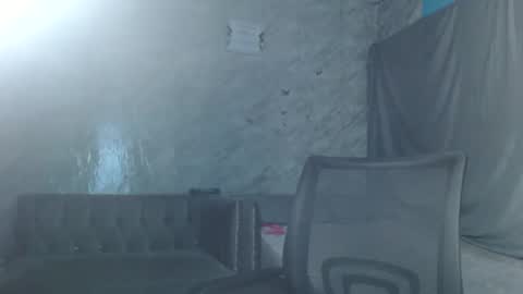 slimzyx online show from September 18, 5:42 am