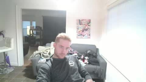 Snapshot of slomoblendz chatting on March 7, 2:15 am slomoblendz online show from March 7, 2:15 am