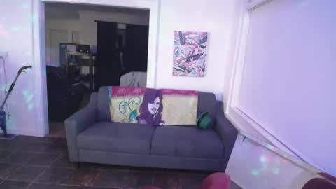 Snapshot of slomoblendz chatting on March 12, 4:19 am slomoblendz online show from March 12, 4:19 am