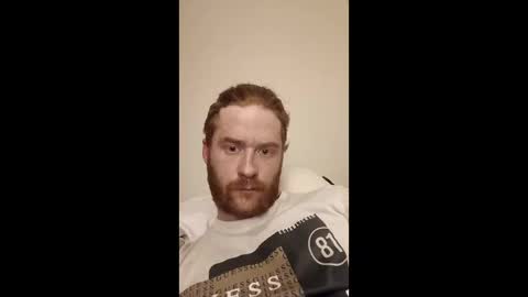 Snapshot of slomoblendz chatting on January 8, 1:46 pm slomoblendz online show from January 8, 1:46 pm