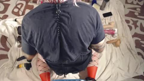 Snapshot of slutgurl_pdx chatting on September 21, 12:45 am slutgurl_pdx online show from September 21, 12:45 am