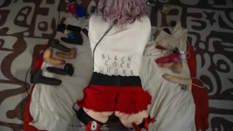 Snapshot of slutgurl_pdx chatting on September 27, 8:14 pm slutgurl_pdx online show from September 27, 8:14 pm