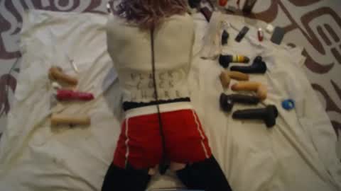 Snapshot of slutgurl_pdx chatting on November 23, 11:04 pm slutgurl_pdx online show from November 23, 11:04 pm