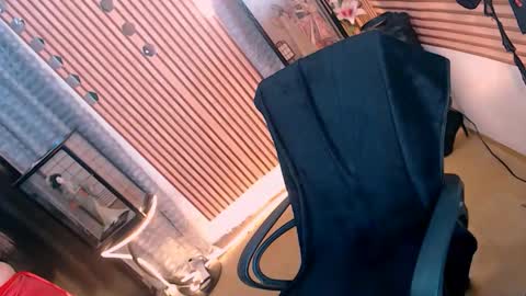 EMPRESS GODDESS KRISTINE online show from February 1, 2:54 am