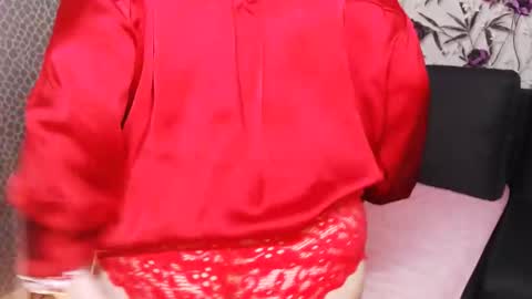 slutihmami online show from May 19, 5:25 am