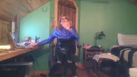 Snapshot of slutjennifertransxx chatting on September 21, 2:35 am slutjennifertransxx online show from September 21, 2:35 am