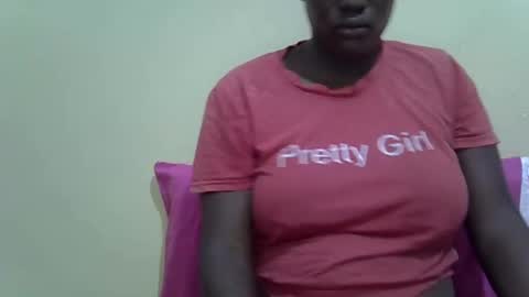 Snapshot of slutmeoutbb chatting on March 12, 3:24 am slutmeoutbb online show from March 12, 3:24 am