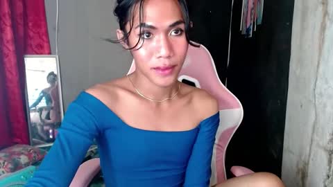 Snapshot of slutqueen_raz chatting on December 8, 5:01 pm Raz online show from December 8, 5:01 pm