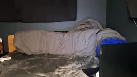 Snapshot of slutsandblunts chatting on January 10, 3:30 am slutsandblunts online show from January 10, 3:30 am