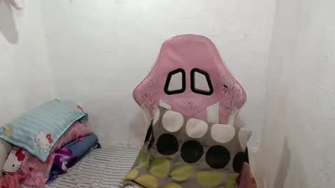  Lovie  online show from February 2, 7:18 am