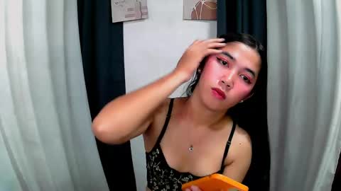 Snapshot of slutty_gretha chatting on April 21, 1:42 am Gretha online show from April 21, 1:42 am