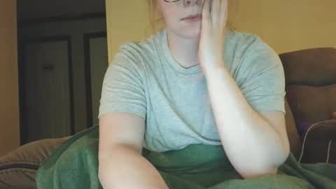Slutty redhead3 online show from May 24, 1:21 am
