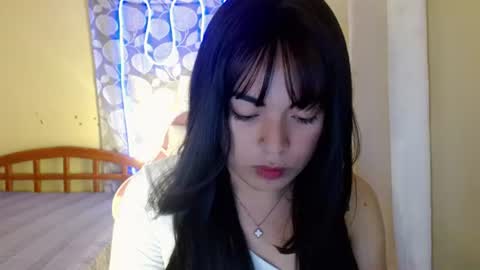 Snapshot of slutty_sofiee chatting on July 23, 3:37 am slutty_sofiee online show from July 23, 3:37 am