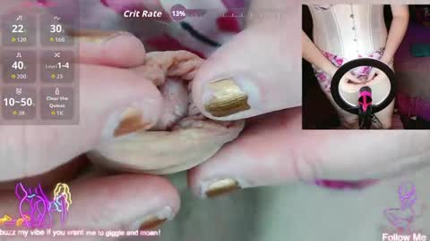Faye online show from May 24, 4:17 am