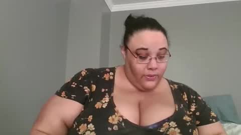 Jessica online show from April 18, 2:21 pm