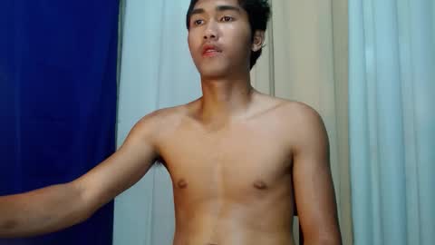 Snapshot of sluttymoreno_boy69 chatting on April 3, 3:48 am JAY online show from April 3, 3:48 am