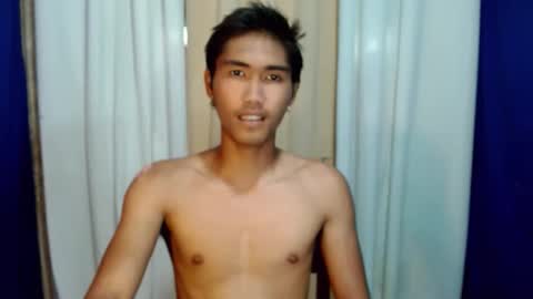 Snapshot of sluttymoreno_boy69 chatting on April 5, 12:19 am JAY online show from April 5, 12:19 am