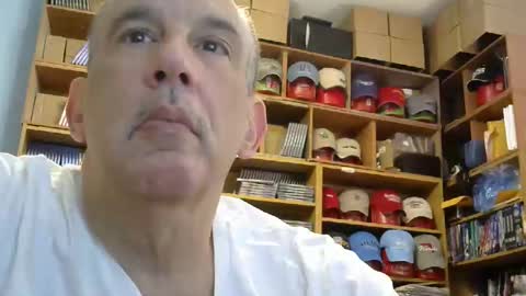 Snapshot of sluttyslave81 chatting on November 15, 3:52 pm sluttyslave81 online show from November 15, 3:52 pm