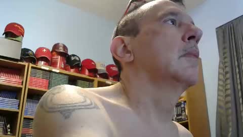 sluttyslave81 online show from January 7, 5:54 am