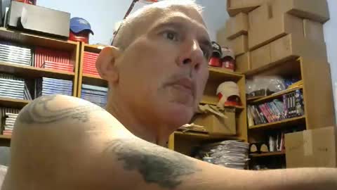 sluttyslave81 online show from April 27, 6:11 am