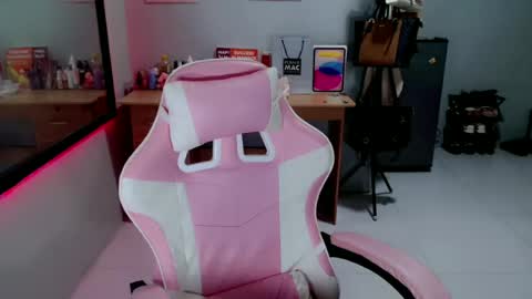 Dont forget to follow me give me thumbs upIm  a New  kataluna online show from July 17, 6:42 am