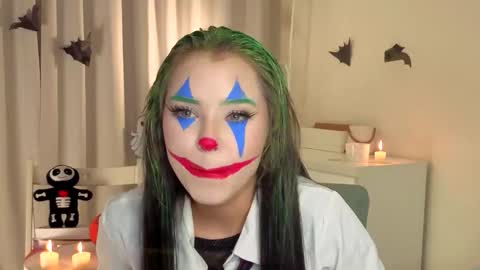 Lily online show from October 31, 1:34 pm