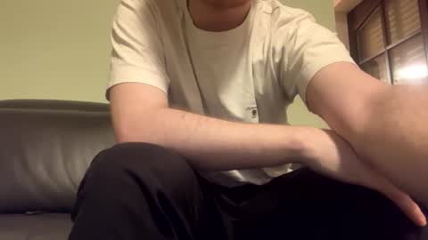 Snapshot of small00567 chatting on March 15, 10:05 pm small00567 online show from March 15, 10:05 pm