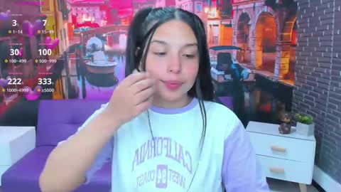 Mariana Torres online show from November 14, 2:27 pm