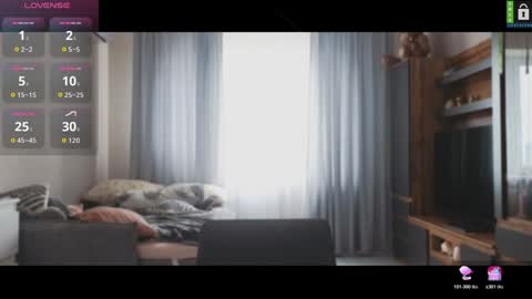 Emily online show from November 12, 11:32 am