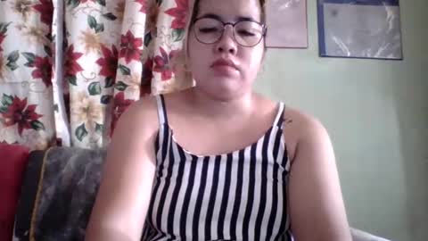 Lovewella online show from October 27, 2:15 am