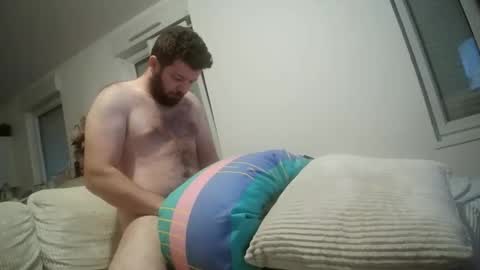 Snapshot of smallcock2850 chatting on October 13, 9:20 am smallcock2850 online show from October 13, 9:20 am