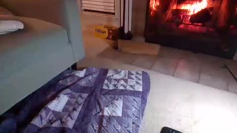 Snapshot of smallguyx chatting on October 26, 1:55 am smallguyx online show from October 26, 1:55 am