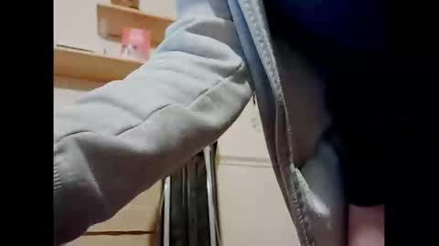 Small Hairy Uncut online show from December 8, 5:39 am